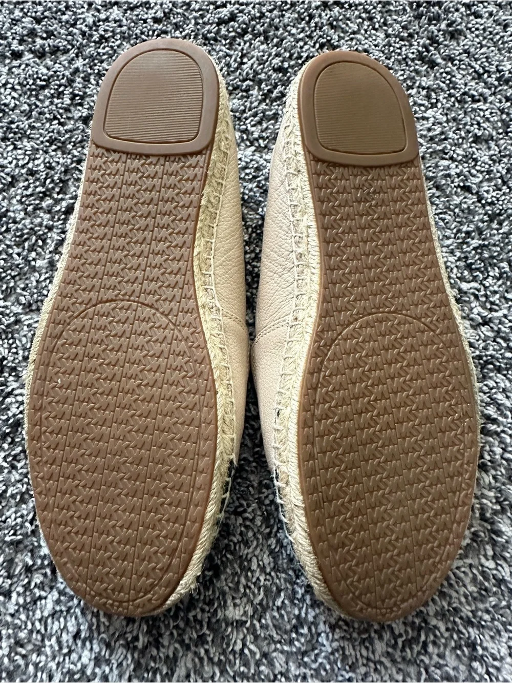 Michael Kors Kendrick Slip Ons Two-Tone Beige and Black Espadrille Flats Size 7